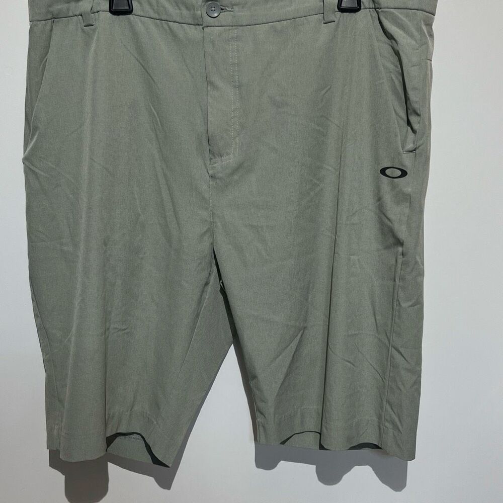 Oakley Men's Gray Hydrolix Regular Fit Stretch Performance Golf Shorts Size 40